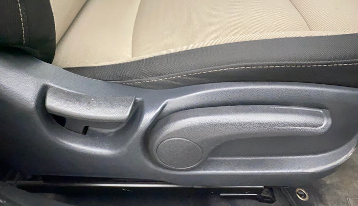 2015 Hyundai Elite i20 ASTA 1.2, Petrol, Manual, 89,816 km, Driver Side Adjustment Panel