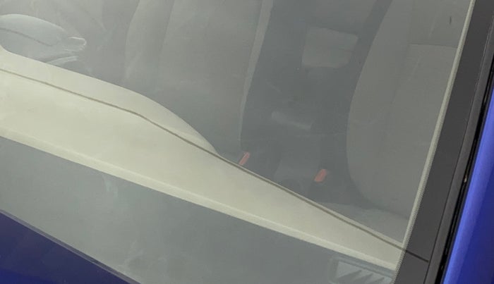 2015 Hyundai Elite i20 ASTA 1.2, Petrol, Manual, 89,816 km, Front windshield - Minor spot on windshield