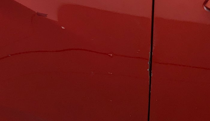 2018 Mahindra KUV 100 NXT K6+ P 6 STR, Petrol, Manual, 35,641 km, Right rear door - Minor scratches