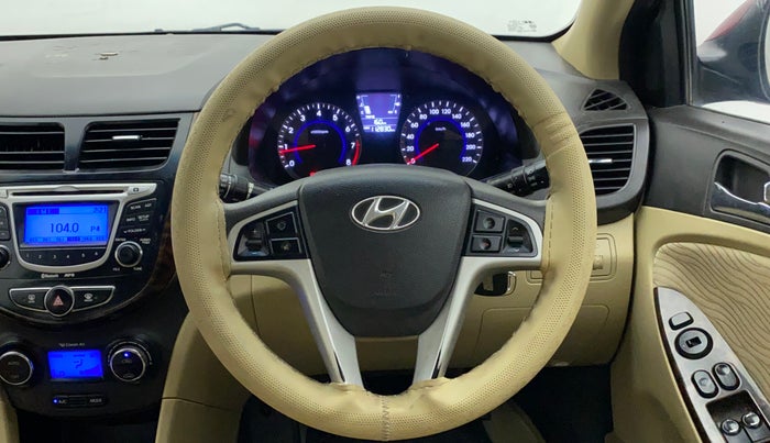 2014 Hyundai Verna FLUIDIC 1.6 VTVT SX, Petrol, Manual, 1,12,830 km, Steering Wheel Close Up