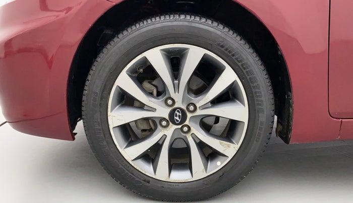 2014 Hyundai Verna FLUIDIC 1.6 VTVT SX, Petrol, Manual, 1,12,830 km, Left Front Wheel