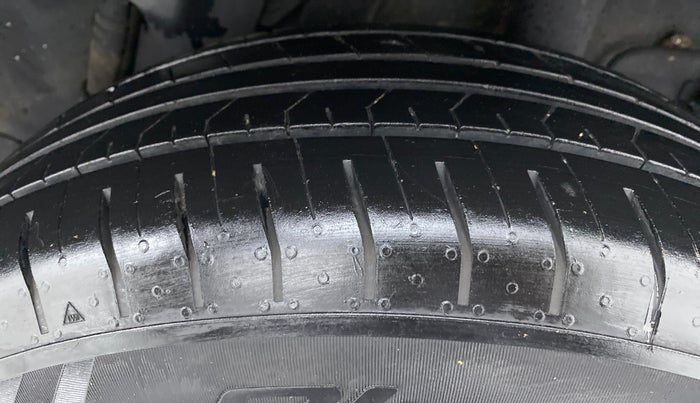 2020 Hyundai VENUE S MT 1.2 KAPPA, Petrol, Manual, 10,061 km, Left Rear Tyre Tread