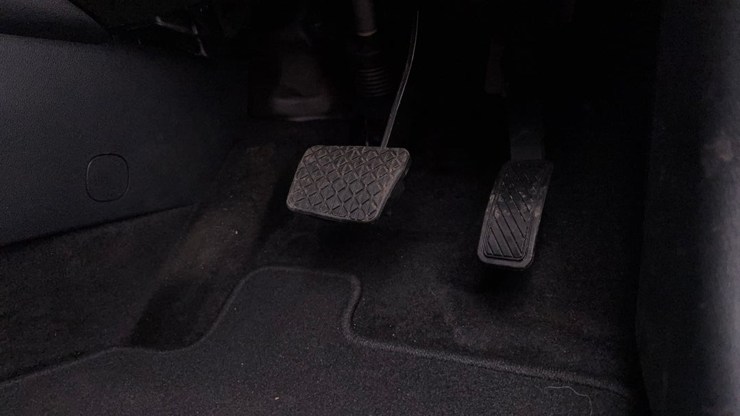 2018 Ford Ecosport Titanium, Automatic, 22762 km, Pedals and Footmat