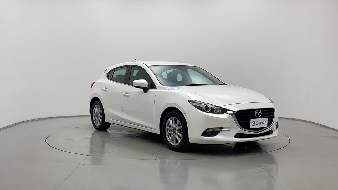 Right Front Diagonal (45- Degree) View