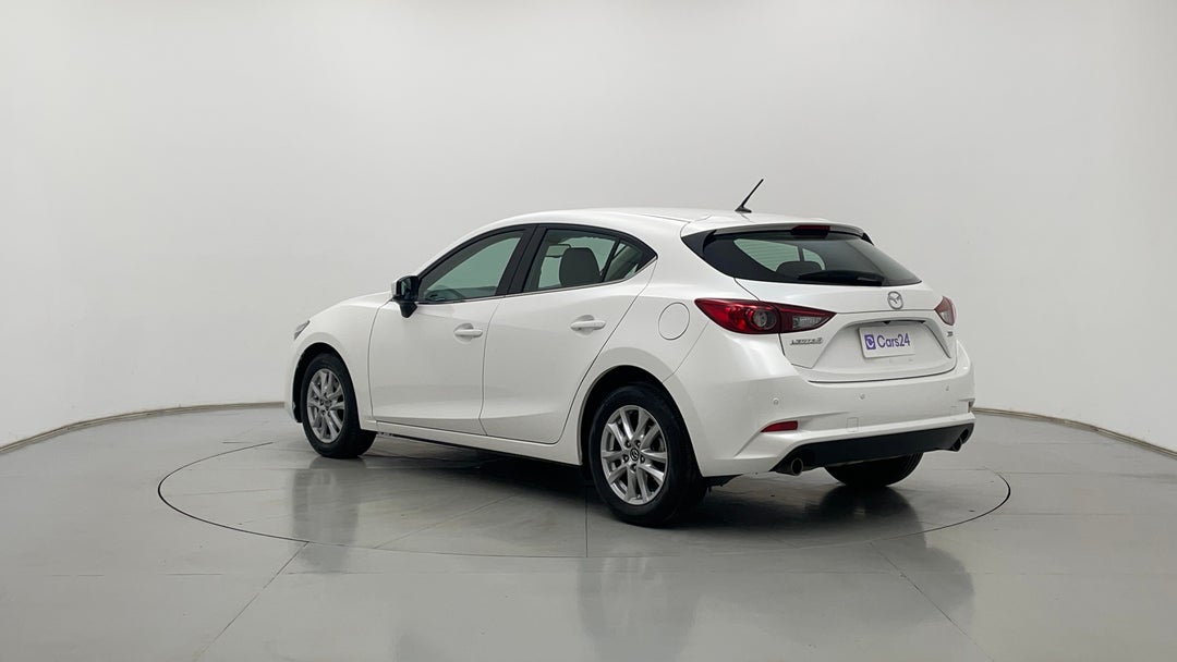 Left Back Diagonal (45- Degree) View