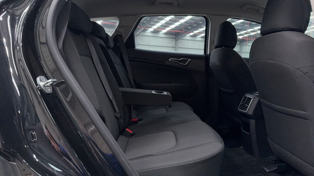 2022 Kia Sportage S (FWD), Automatic, 37270 km, Right Side Rear Door Cabin View