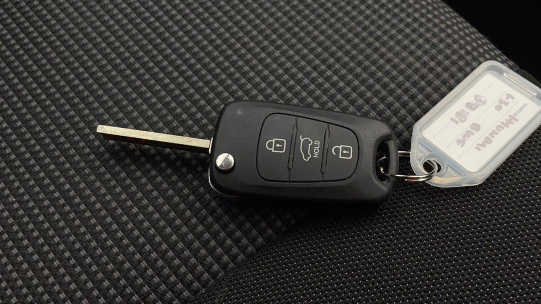 2016 Hyundai i30 Active, Automatic, 80023 km, Key Close-up