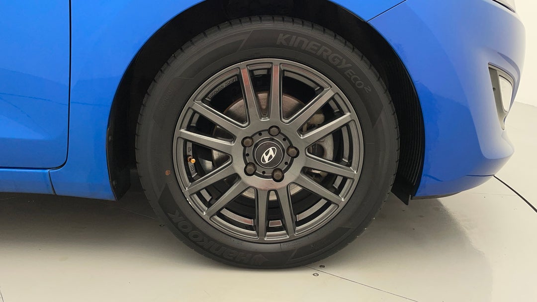 2016 Hyundai i30 Active, Automatic, 80023 km, Right Front Wheel