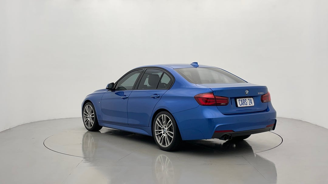 Left Back Diagonal (45- Degree) View