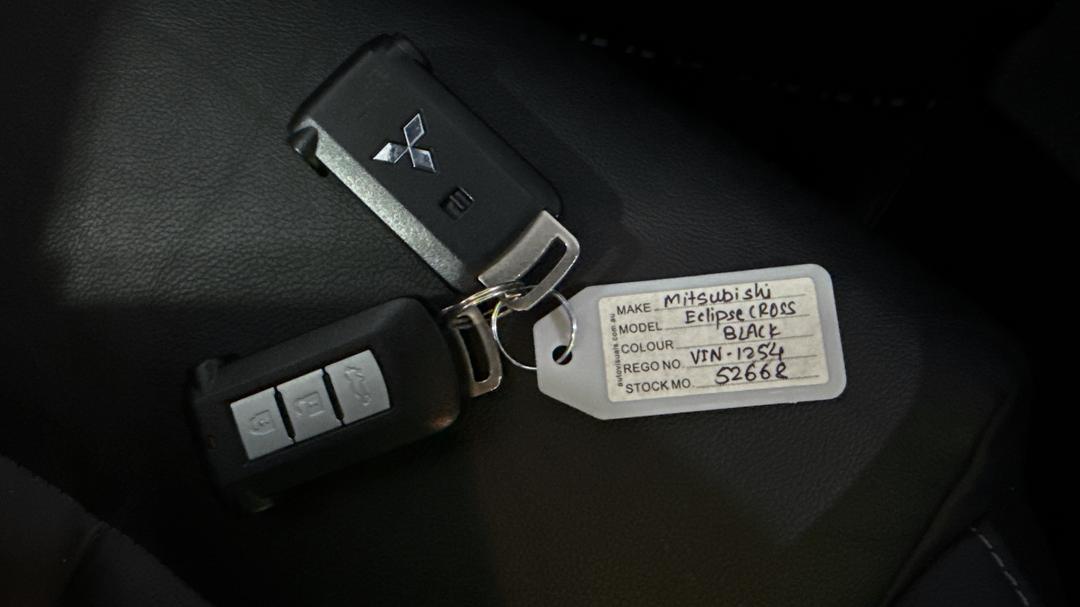 2024 Mitsubishi Eclipse Cross Exceed Phev (AWD), Automatic, 32174 km, Key Close-up