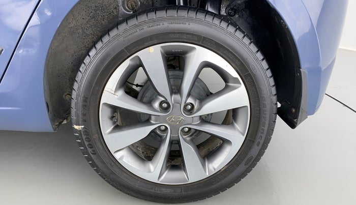 2015 Hyundai Elite i20 SPORTZ (O) 1.4, Diesel, Manual, 96,355 km, Left Rear Wheel