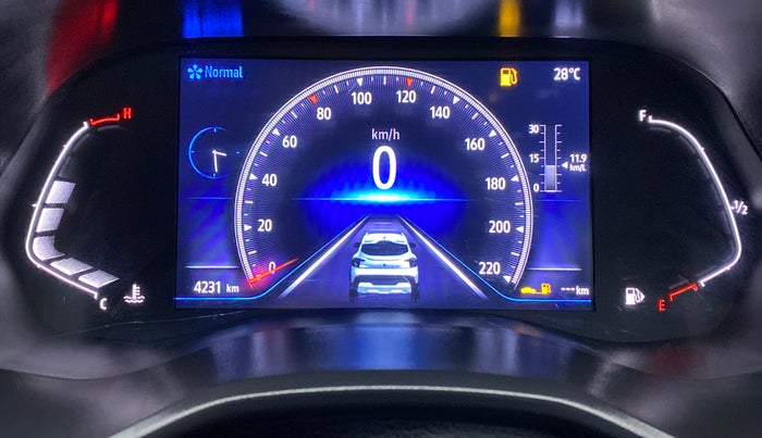 2022 Renault Kiger RXZ 1.0 MT, Petrol, Manual, 4,524 km, Odometer Image