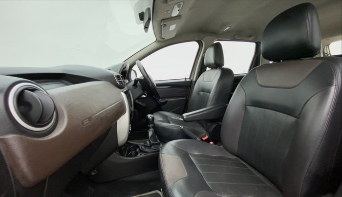 2017 Nissan Terrano XV PREMIUM D, Diesel, Manual, 92,636 km, Right Side Front Door Cabin