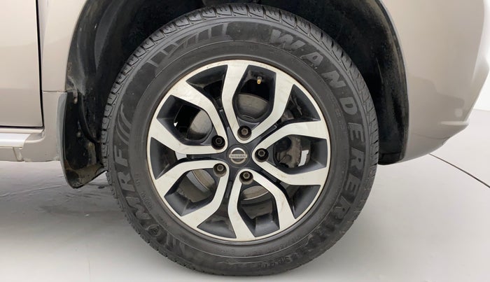 2017 Nissan Terrano XV PREMIUM D, Diesel, Manual, 92,636 km, Right Front Wheel