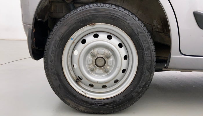 2013 Maruti Wagon R 1.0 LXI CNG, CNG, Manual, 82,784 km, Right Rear Wheel
