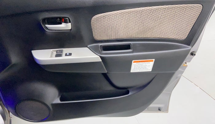 2013 Maruti Wagon R 1.0 LXI CNG, CNG, Manual, 82,784 km, Driver Side Door Panels Control