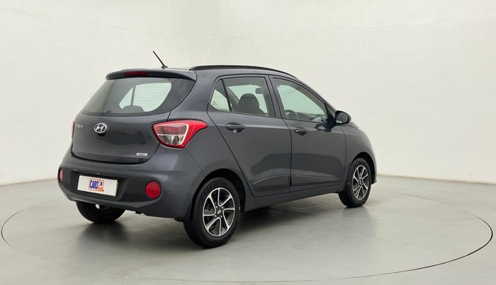 2017 Hyundai Grand i10 SPORTZ (O) 1.2 AT VTVT, Petrol, Automatic, 89,733 km, Right Back Diagonal