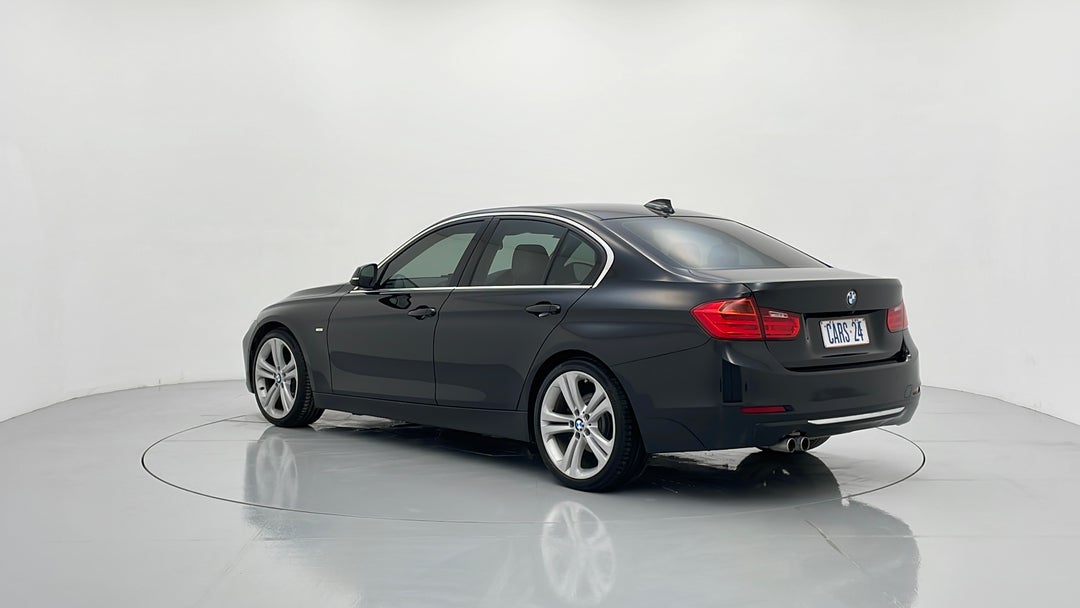 Left Back Diagonal (45- Degree) View