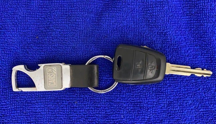 2015 Hyundai Grand i10 SPORTZ 1.2 KAPPA VTVT, Petrol, Manual, 8,759 km, Key Close Up