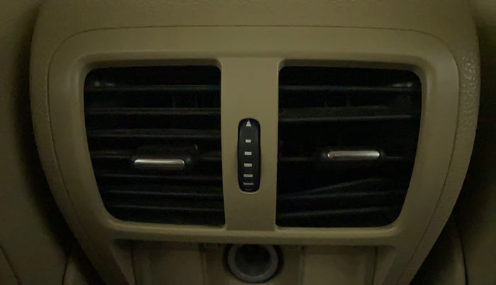 2012 Volkswagen Passat COMFORTLINE 2.0 TDI MT, Diesel, Manual, 90,379 km, Rear AC Vents