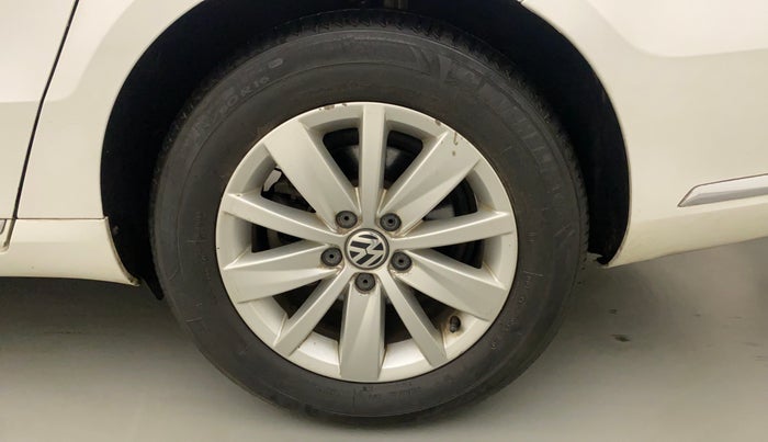 2012 Volkswagen Passat COMFORTLINE 2.0 TDI MT, Diesel, Manual, 90,379 km, Left Rear Wheel