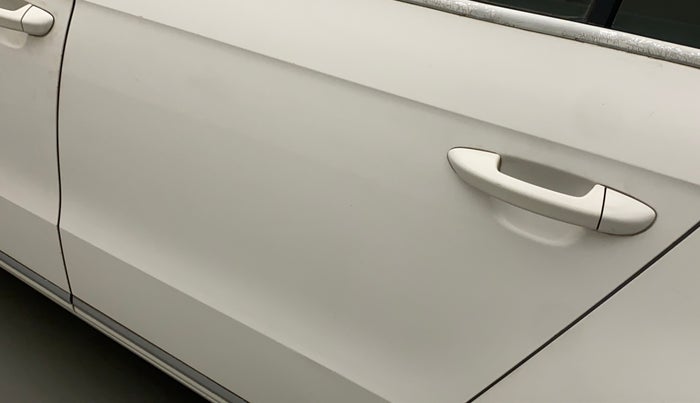 2012 Volkswagen Passat COMFORTLINE 2.0 TDI MT, Diesel, Manual, 90,379 km, Rear left door - Minor scratches
