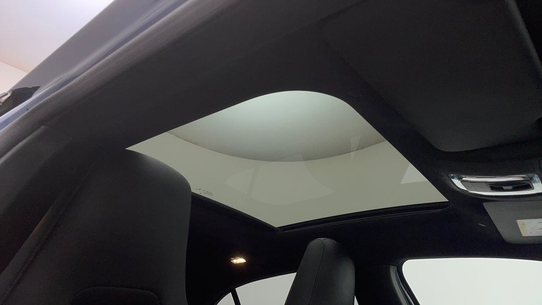 Interior Sunroof/Moonroof