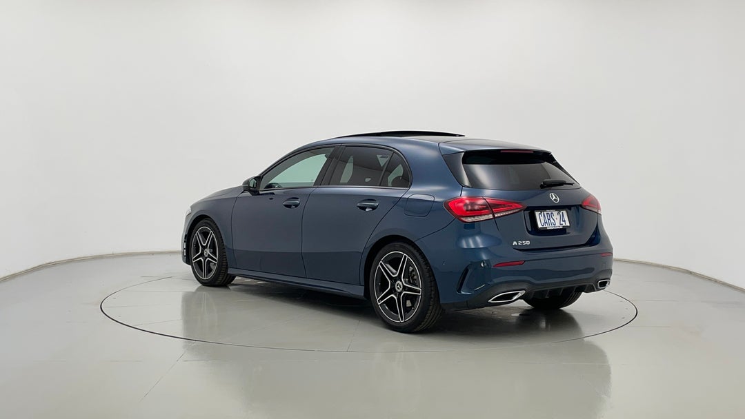 Left Back Diagonal (45- Degree) View