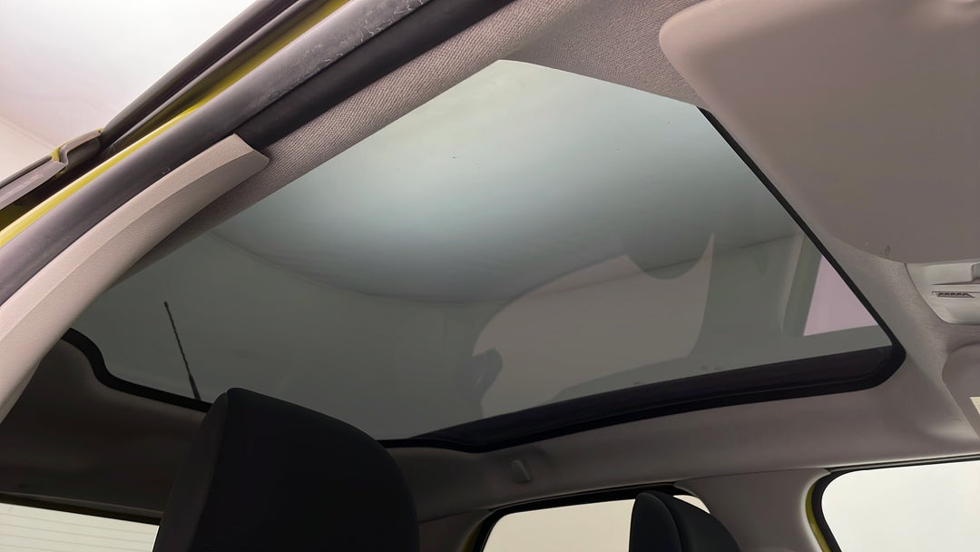 Interior Sunroof/Moonroof