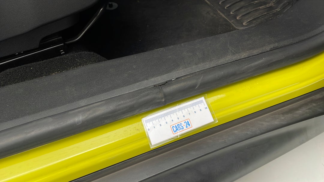 Door Sills Front RHS Scratch