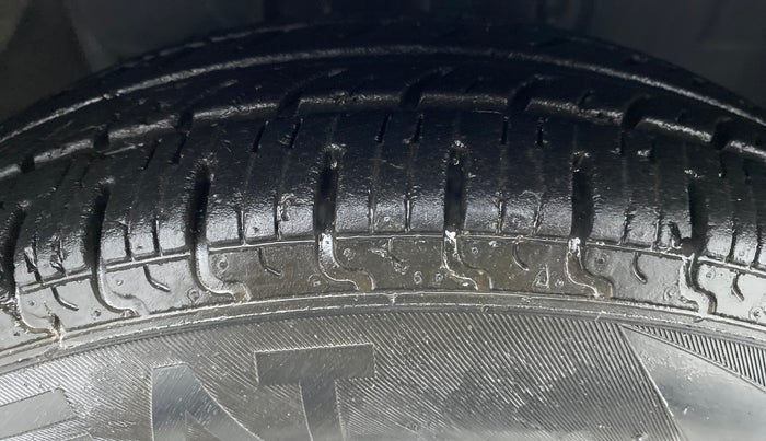 2019 Datsun Redi Go S 1.0, Petrol, Manual, 19,454 km, Right Front Tyre Tread
