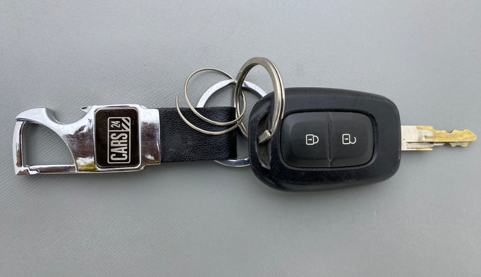 2019 Datsun Redi Go S 1.0, Petrol, Manual, 19,454 km, Key Close Up