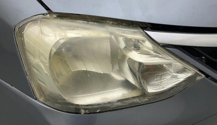 2015 Toyota Etios G, Petrol, Manual, 94,688 km, Right headlight - Minor scratches