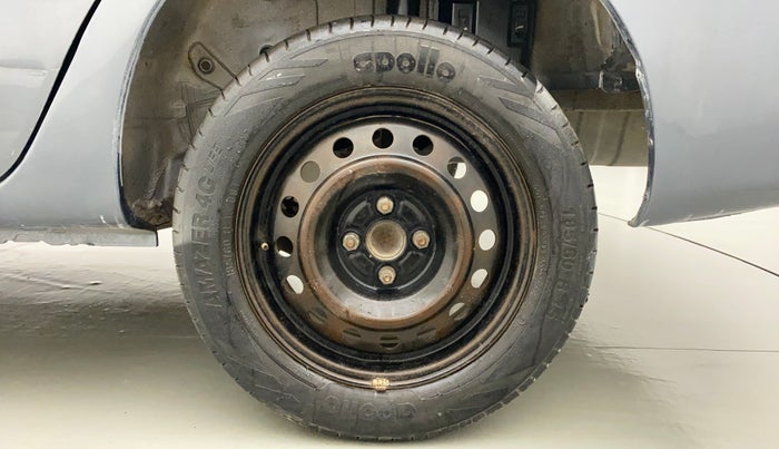 2015 Toyota Etios G, Petrol, Manual, 94,688 km, Left Rear Wheel