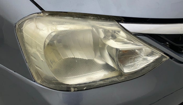 2015 Toyota Etios G, Petrol, Manual, 94,688 km, Right headlight - Faded