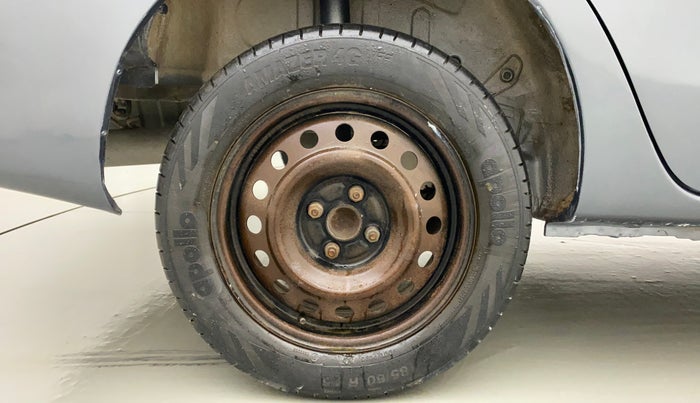 2015 Toyota Etios G, Petrol, Manual, 94,688 km, Right Rear Wheel