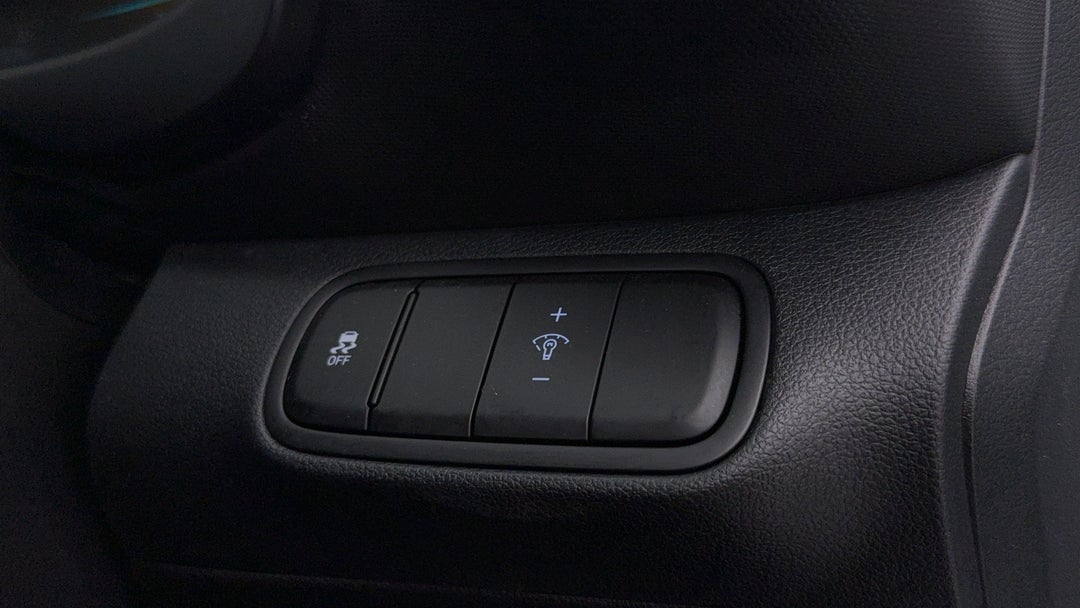 2023 Hyundai Venue Venue, Automatic, 47039 km, Utility Switches/Buttons