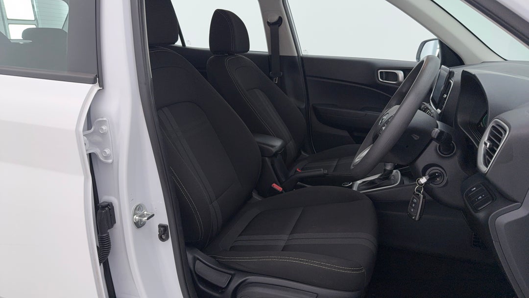 2023 Hyundai Venue Venue, Automatic, 47039 km, Right Side Front Door Cabin View