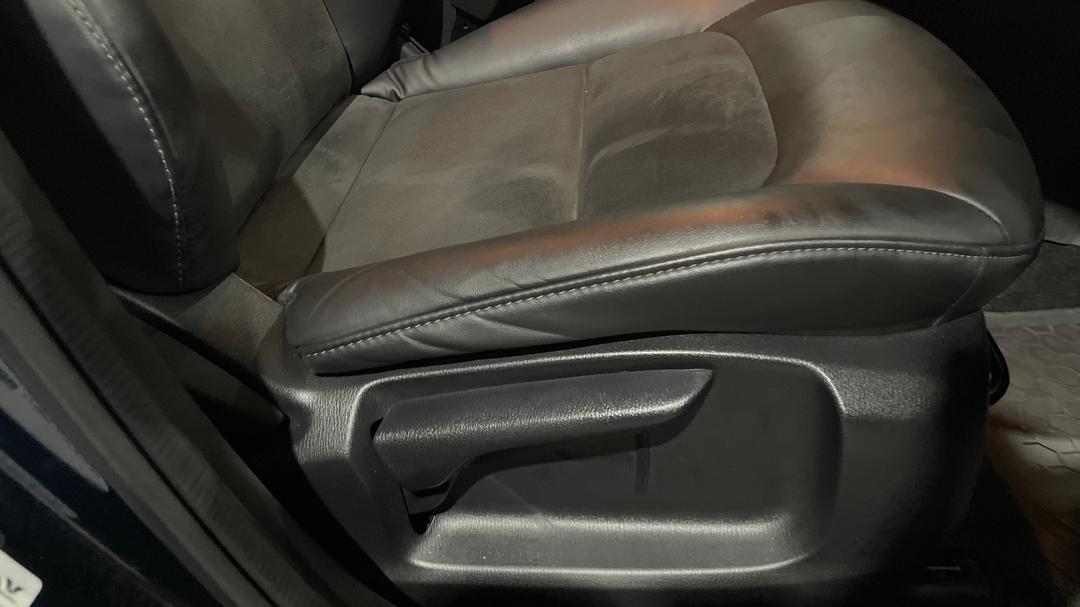 2022 Mazda CX-5 Touring (AWD), Automatic, 36087 km, Drivers Side Adjustment Panel