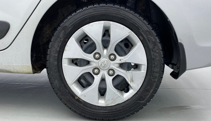 2014 Hyundai Xcent S 1.2, Petrol, Manual, 31,300 km, Left Rear Wheel