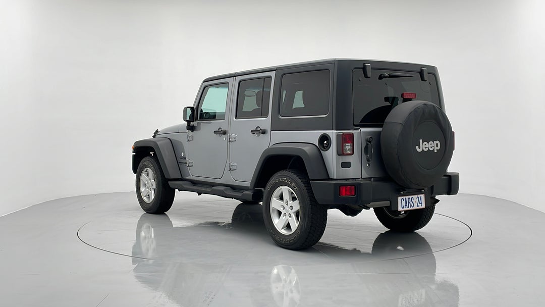 Left Back Diagonal (45- Degree) View