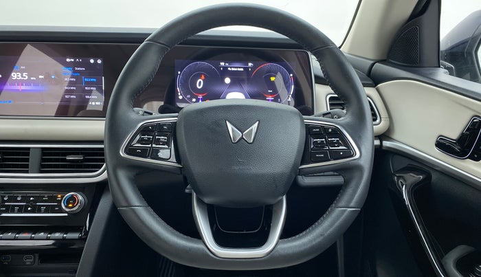 2021 Mahindra XUV700 AX 7 P MT 7 STR, Petrol, Manual, 5,956 km, Steering Wheel Close Up