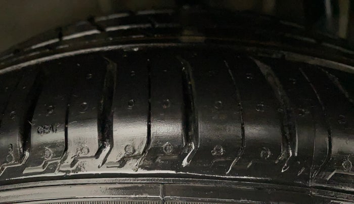 2021 Tata Tiago XZ PLUS PETROL, Petrol, Manual, 10,325 km, Left Rear Tyre Tread