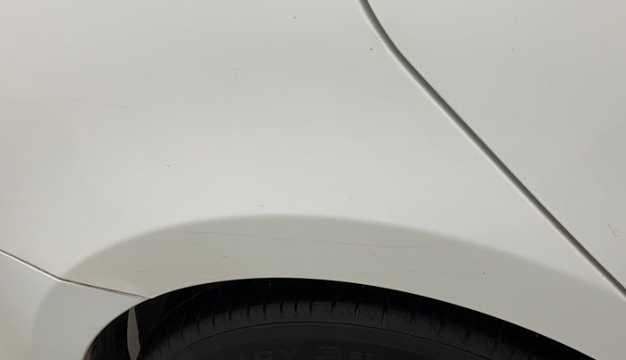 2011 Hyundai Verna FLUIDIC 1.6 CRDI EX, Diesel, Manual, 1,32,847 km, Right quarter panel - Minor scratches
