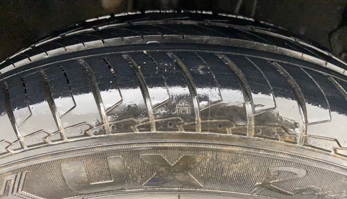2011 Hyundai i20 ASTA 1.2, Petrol, Manual, 58,055 km, Right Front Tyre Tread