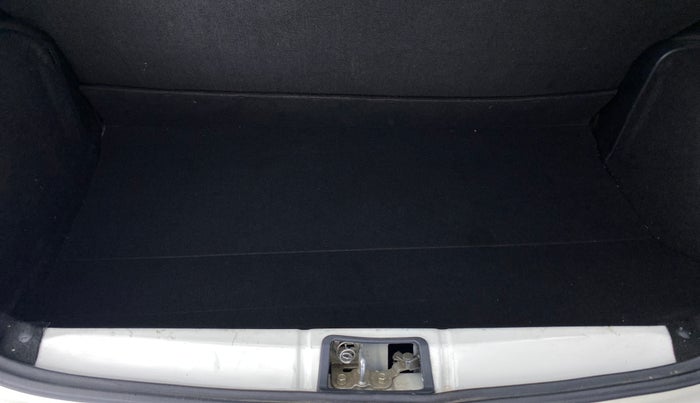 2012 Toyota Etios Liva TRD SPORTIVO DIESEL, Diesel, Manual, 30,513 km, Boot Inside