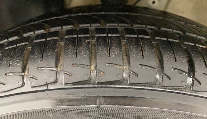 2018 Maruti IGNIS SIGMA 1.2 K12, Petrol, Manual, 56,367 km, Left Front Tyre Tread