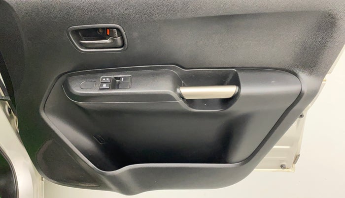 2018 Maruti IGNIS SIGMA 1.2 K12, Petrol, Manual, 56,367 km, Driver Side Door Panels Control