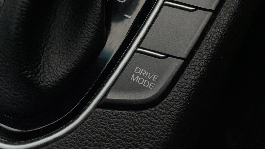 2020 Hyundai i30 Active, Automatic, 99673 km, Utility Switches/Buttons