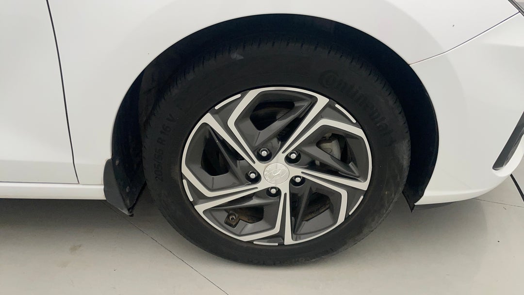 2020 Hyundai i30 Active, Automatic, 99673 km, Right Front Wheel